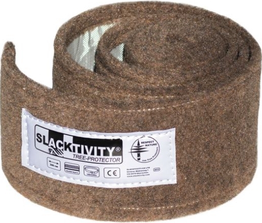Baumschutzrolle für Slacklinen aus Filzmaterial, um die Baumrinde zu schützen und die Sicherheit zu erhöhen.