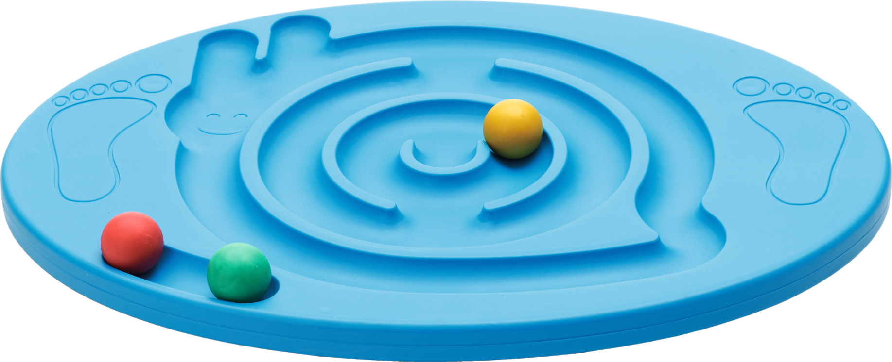 Blaues Balancebrett mit einem labyrinthischen Pfad und drei bunten Bällen, umgeben von Fußabdrücken.